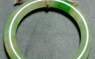 老翡翠包浆鉴赏，传世老玉氧化层的独有特征