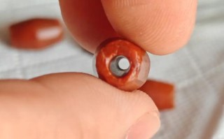 珠串选购看孔道，孔道细节看穿珠串新旧