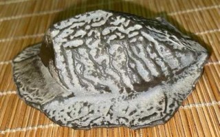 老藏家玩泥石心得，泥石上手手感是第一判断点