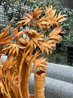 崖柏根雕《竹林双喜》：一木藏山野，竹鸟寄清欢