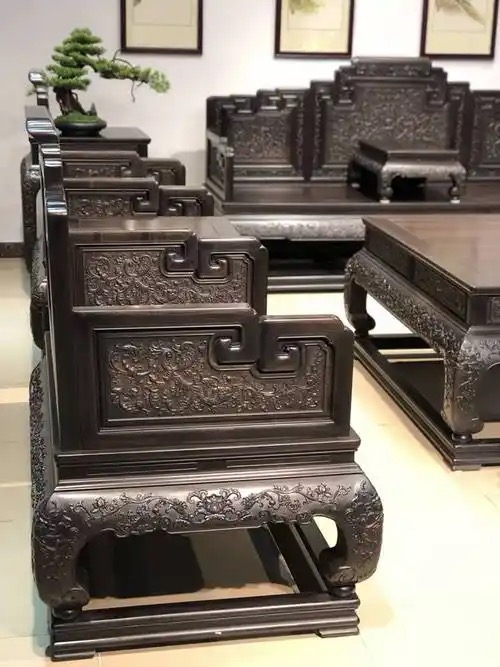 名贵木器摆件收藏避坑：整料摆件与拼接摆件价值差距