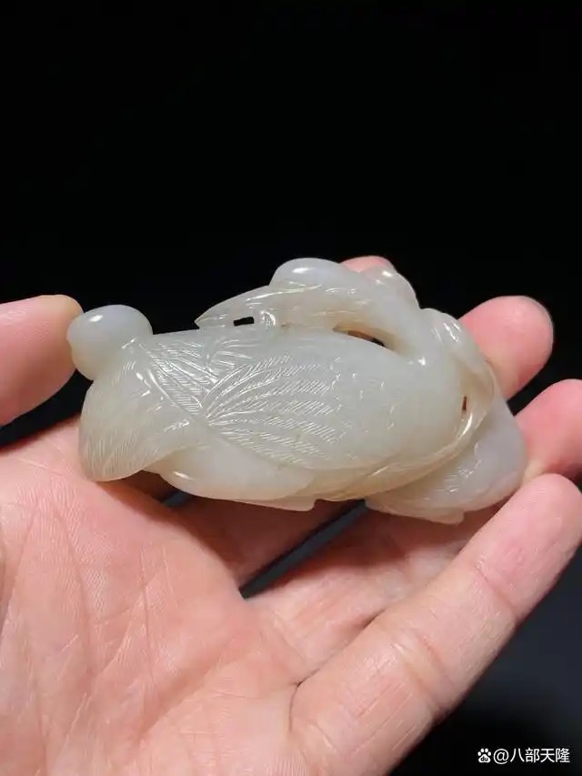 高古玉轻重手感分辨，仿料密度与天然古玉差异