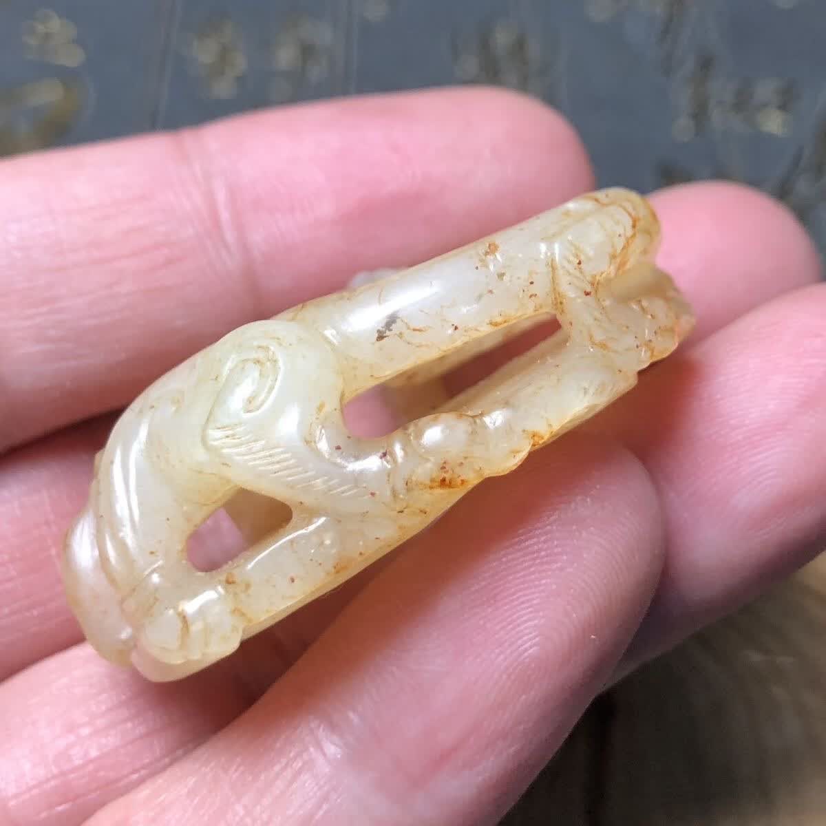 高古玉包浆分层辨别，浮皮假浆与多层老浆差异