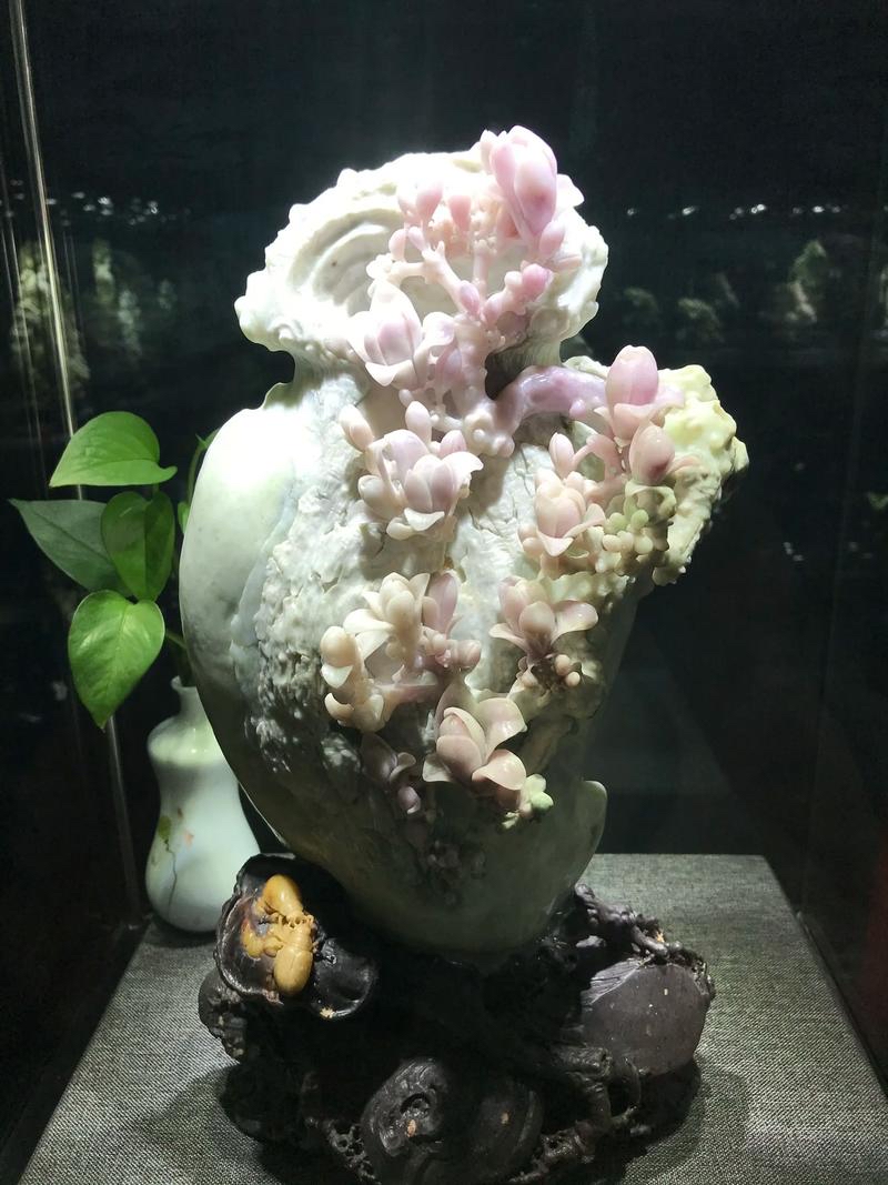 五千年帝王玉蓝田玉：传国玉玺的原石，华夏最早宫廷用玉