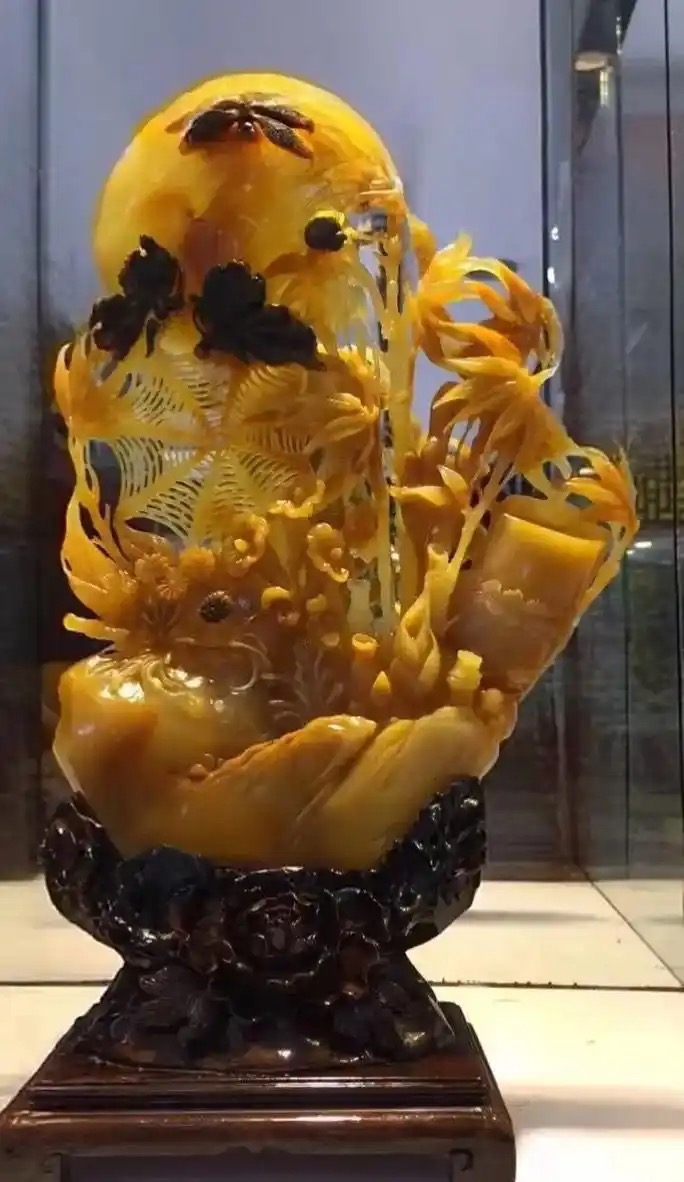 黄龙玉产地与品类科普：龙陵核心矿口，色系与料质优劣对比