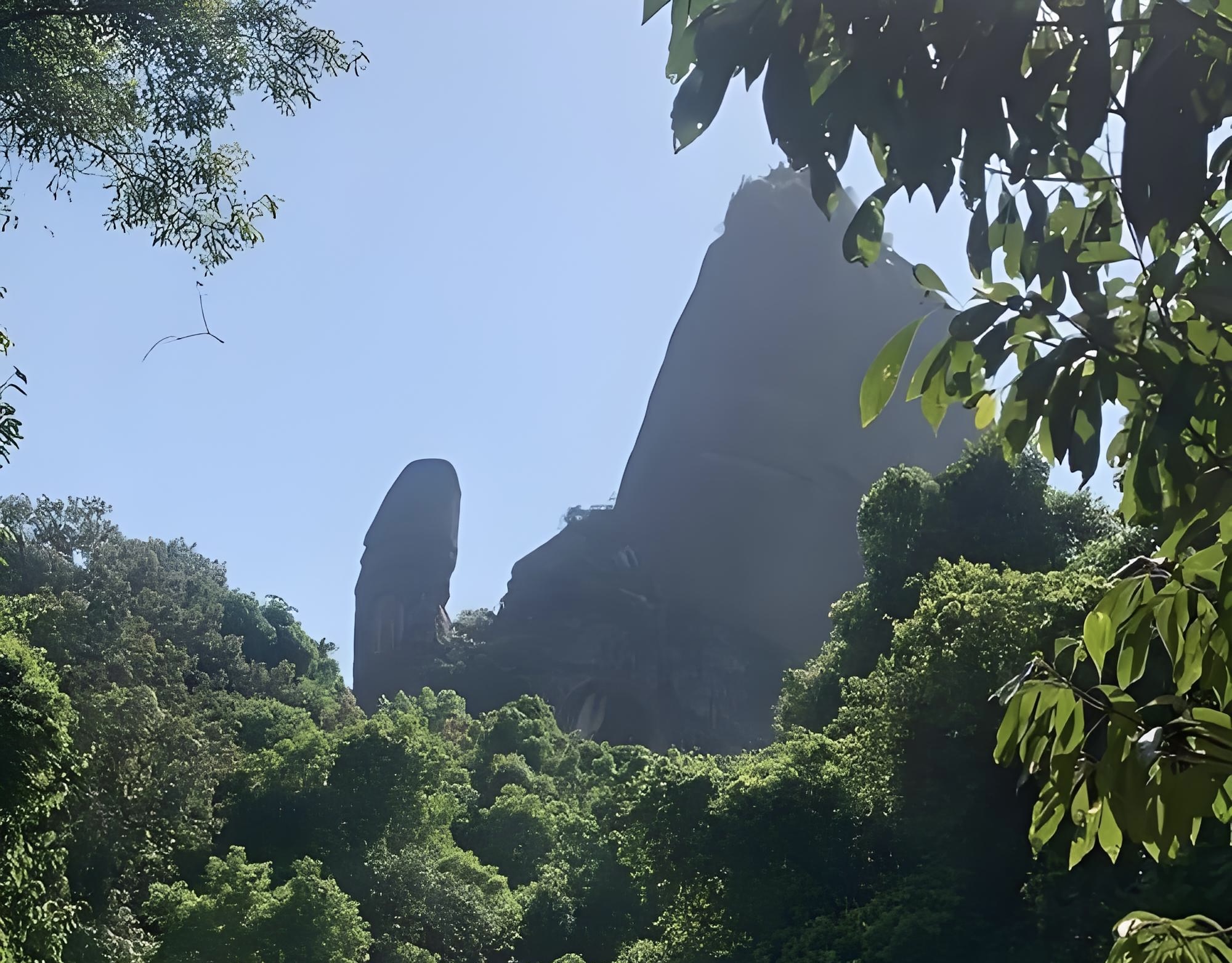 藏一块天地原石，读懂丹霞阴阳奇石的千年赏石文脉