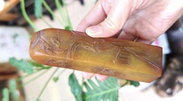 寿山石薄意山水印章赏析