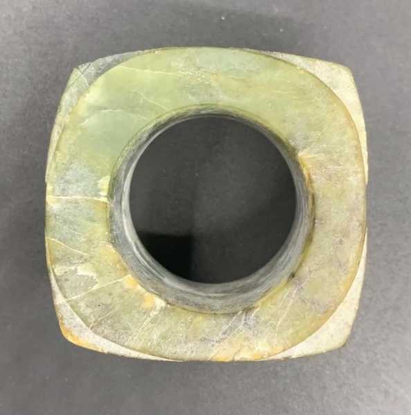 玉琮收藏指南：良渚玉琮真伪、品级、市场行情