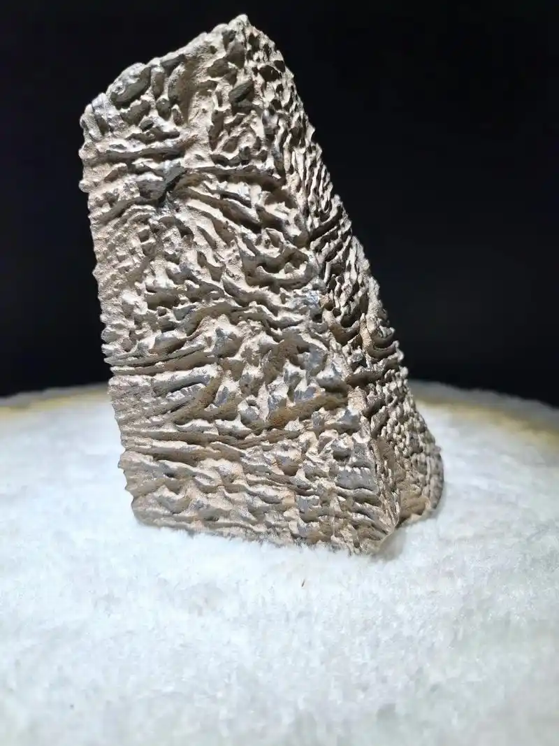 古陶肌理，千纹万象——新疆泥石纹理美学深度鉴赏