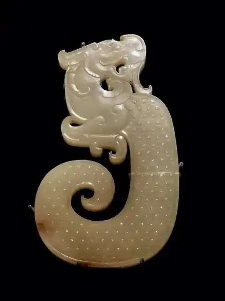 曲龙凌云，汉玉风华——徐州狮子山楚王墓S形玉龙佩鉴赏