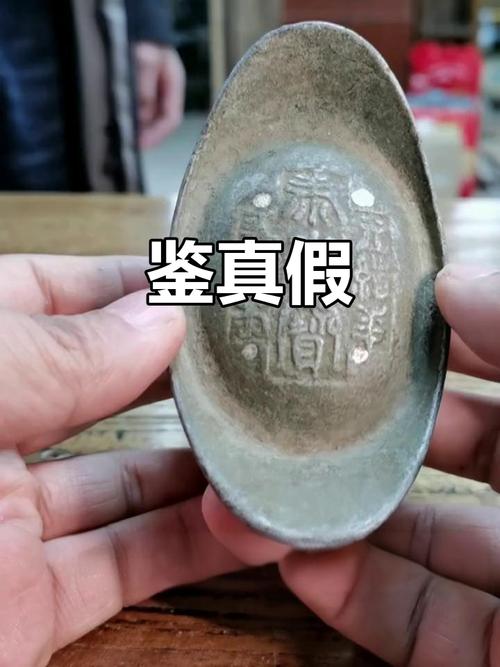 藏器鉴定核心误区，切勿单凭色泽判断年份