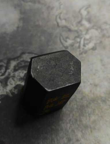 古墨品相评判，开裂老化与自然岁月痕迹区分