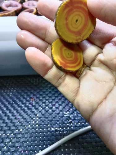 战国红矿料特征解读，北票料与宣化料产地辨别技巧