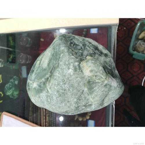 祁连玉产地特征辨析，正宗祁连矿料与外地杂玉区分要点
