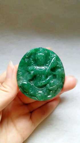 独山玉新旧仿品对比,玻璃琉璃仿玉与天然独山玉细节分辨 独山玉新旧仿品对比,玻璃琉璃仿玉与天然独山玉细节分辨