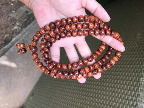 糠梨黄花梨产区特点,浅底色与多变山水纹形成原因 糠梨黄花梨产区特点,浅底色与多变山水纹形成原因