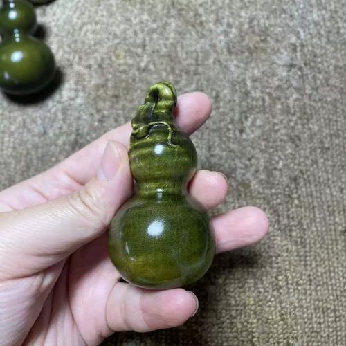 金丝阴沉木赏析,炭化后金丝光泽的形成原因详解 金丝阴沉木赏析,炭化后金丝光泽的形成原因详解