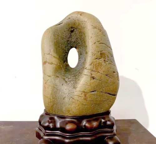 泥石收藏理性看待，不要盲目追捧稀有泥石品种
