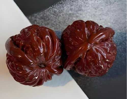 文玩核桃开裂预防,温差和干燥是最大杀手 文玩核桃开裂预防,温差和干燥是最大杀手