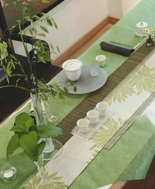 茶席色彩搭配,茶道美学里的色彩取舍技巧 茶席色彩搭配,茶道美学里的色彩取舍技巧