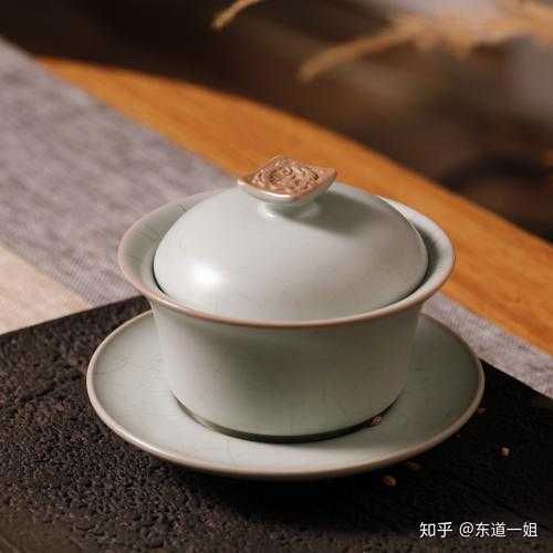 茶器长期使用形成茶渍，茶器养壶养杯正确方式