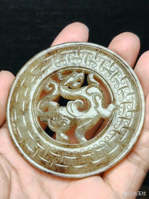 古玉古玩微鉴，图片观察沁色与刀工参考要点